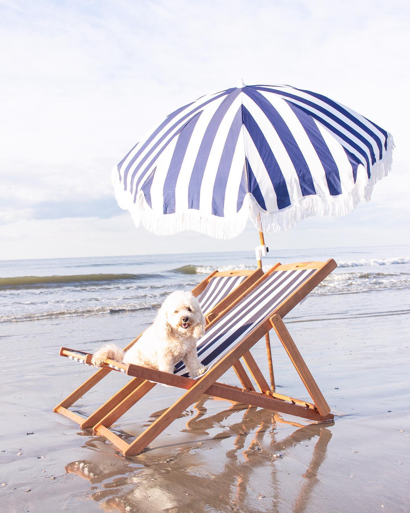 Sonnenschirm mit Fransen für den Urlaub – Crew Navy Stripe | Business & Pleasure Co.